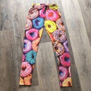 Donut print leggings.